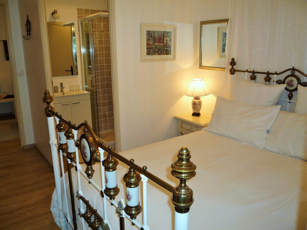 Chez Edell Bed & Breakfast Monpazier Room photo
